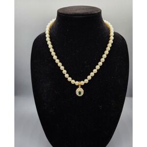 Vintage Faux Pearl Necklace Pendant Emerald Green Rhinestone Halo Gold Tone 18"